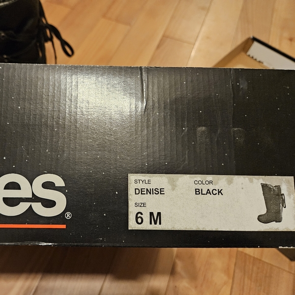 Boots - Picture 2 of 5